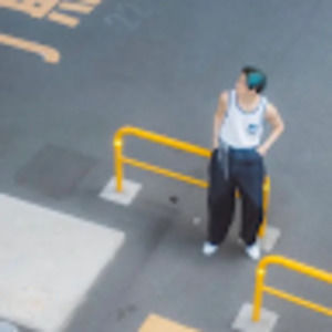 Meet your Posher, Chloe